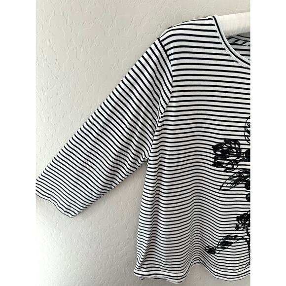 CHICO’S | Black & White Striped Floral Beaded 3/4 Sleeve Top | Size 2 Large - Picture 3 of 7